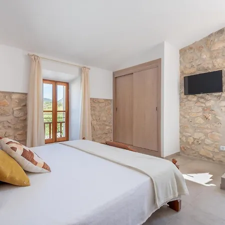 Casa de Férias Mit Privatpool Fuer 10 Personen Ca 284 Qm In San Lorenzo De Cardessar, Mallorca Suedostkueste Von Mallorca *